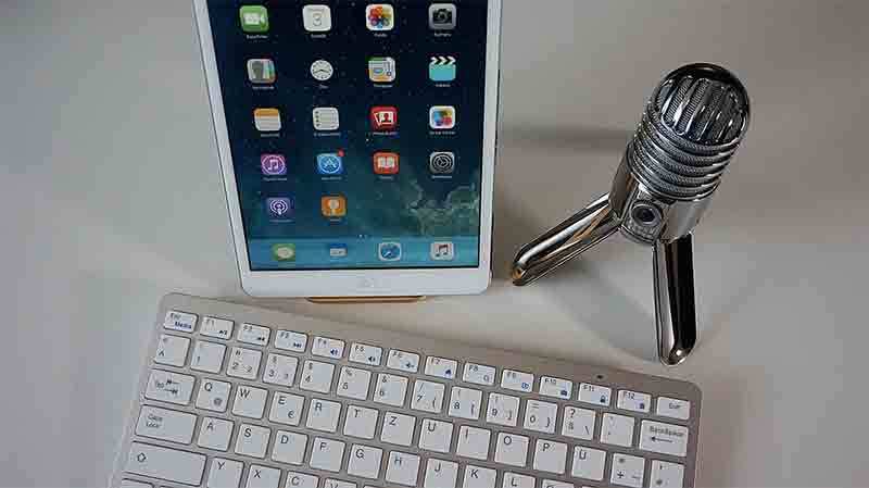 Start A Podcast - A Cheap and Easy Internet Marketing Strategy